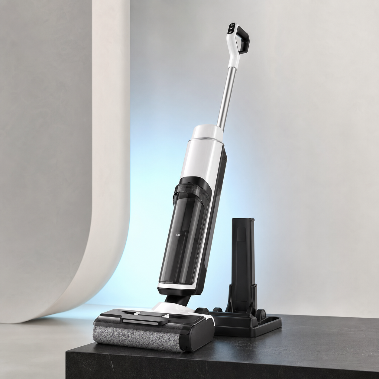 Nass-Trockensauger mit Ladestation im Premium-Studio