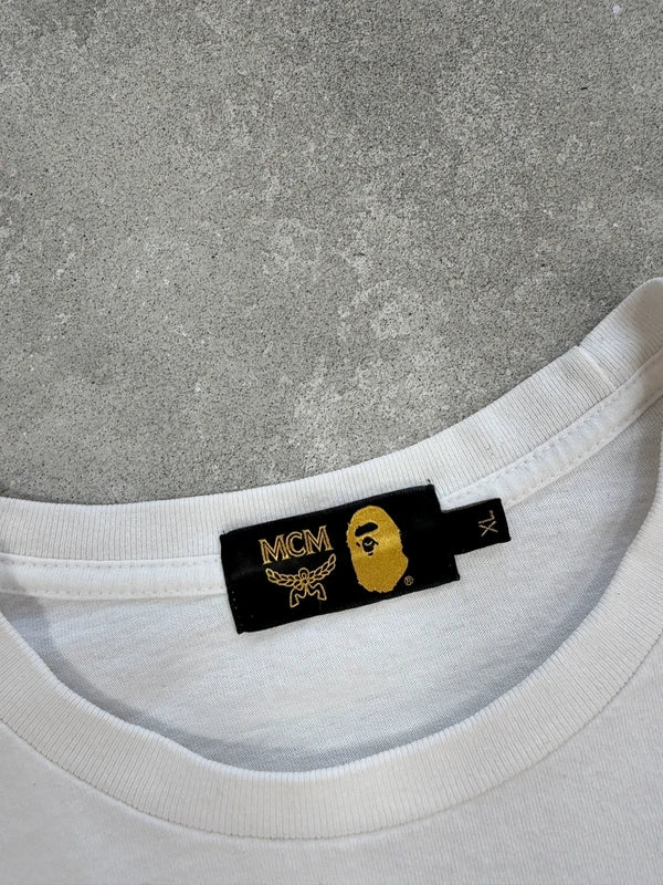 BAPE × MCM Graphic T-Shirt – Weiß – XL – Originalansicht 3